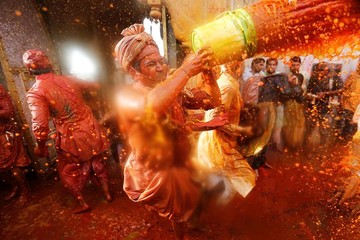 جشنواره رنگ هولی در هند