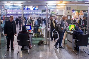 مسافران نوروزی در ایستگاه راه آهن تهران