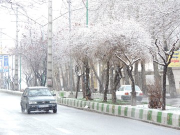 ادامه بارش برف در ارومیه