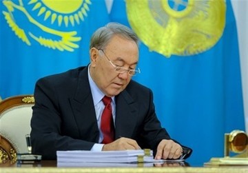 رئیس‌جمهور قزاقستان استعفا کرد