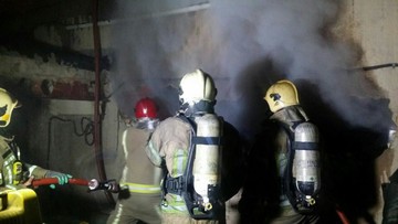 آتش سوزی انبار کالا در خیابان مولوی