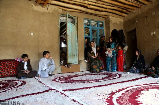 نوروز و استقبال از بهار در روستای گویزه کوره