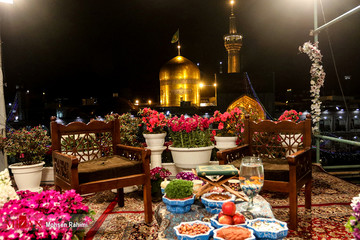 شب سال نو در حرم امام رضا (ع)