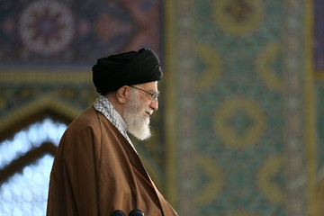 حضور و سخنرانی رهبر انقلاب در اجتماع زائران و مجاوران حرم مطهر رضوی
