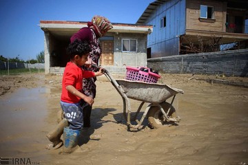ادامه امدادرسانی به روستاهای سیل زده مازندران‎