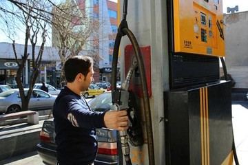 دیروز ایرانی‌ها ۱۰۱ میلیون و ۸۰۰ هزار لیتر بنزین سوزاندند