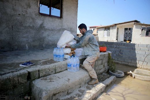 ادامه امدادرسانی به روستاهای سیل زده مازندران‎