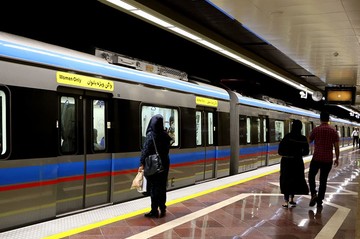 خدمات‌رسانی قطارشهری شیراز به شهروندان در ایام نوروز