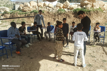 اردوی جهادی طلبه های خارجی در روستای سرفاریاب
