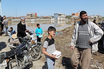 امدادرسانی به مناطق سیل‌زده استان گلستان
