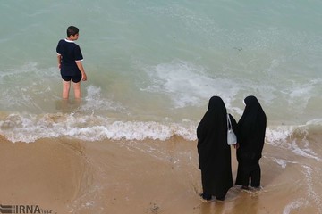 حضور گردشگران نوروزی در سواحل بوشهر