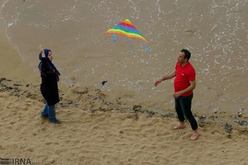 حضور گردشگران نوروزی در سواحل بوشهر