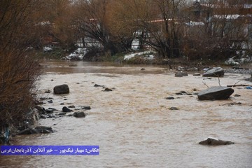 سفیدپوش شدن روستای بند و ارتفاعات خوشاکو