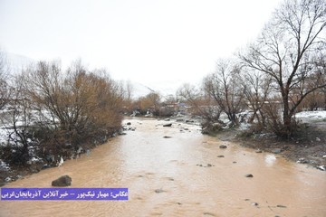 سفیدپوش شدن روستای بند و ارتفاعات خوشاکو