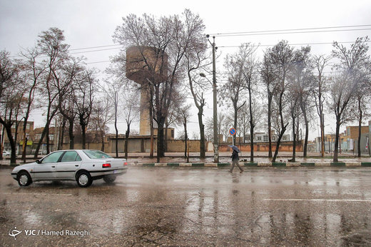 بارش شدید باران و آبگرفتگی معابر در ابهر