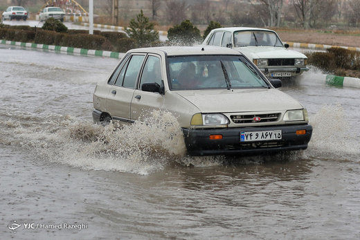 بارش شدید باران و آبگرفتگی معابر در ابهر
