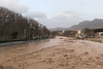 احتمال سیلابی شدن مسیل‌ها در مناطق شمال، شرق و جنوب استان اصفهان