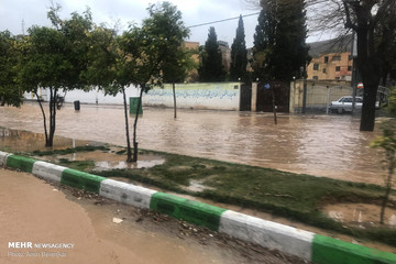 وقوع سیلاب در شیراز