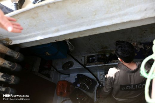 توقیف سه فروند شناور حامل سوخت و صید قاچاق در آب های کیش