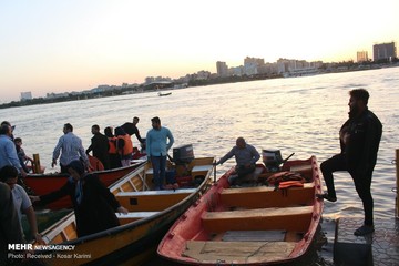 بی‌توجهی شهروندان و مسافران نوروزی به خطر سیلاب در اهواز