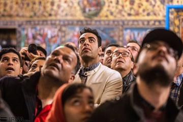 بازدید مسافران نوروزی از کلیسای وانک