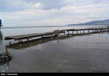 آب دریاچه ارومیه ۳۱ سانتی متر بالا آمد