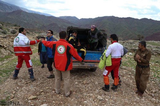 نجات 14 کوهنورد گرفتار در آبشار شوی دزفول