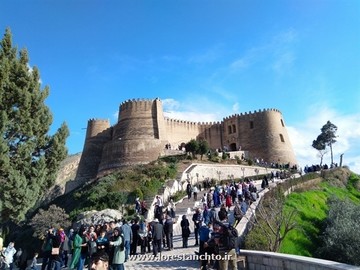 ۷۵ هزار نفر گردشگر نوروزی از قلعه تاریخی فلک‌الافلاک خرم‌آباد بازدید کردند