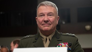 مک‌کنزی، رسما سکان فرماندهی ارتش آمریکا را به دست گرفت