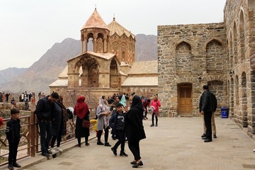 بازدید گردشگران از اماکن تاریخی آذربایجان‌شرقی ۱۷ درصد افزایش یافت