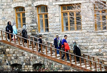 گردشگران نوروزی کلیسای سنت استپانوس