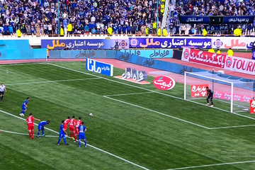 آیا پنالتی استقلال صحیح بود؟
