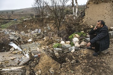 رانش زمین و ریزش بخشی از کوه در روستای گلی از توابع بجنورد