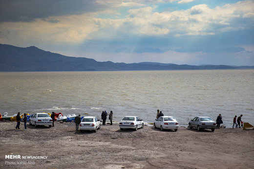 روزهای خوش دریاچه‎ ارومیه