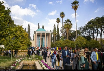 مسافران نوروزی در شیراز