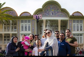 مسافران نوروزی در شیراز