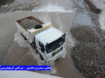 بازدید فرماندار از روستاهای ارومیه بعد از بارندگی شدید