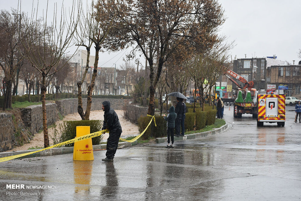 تخریب بخشی از دیواره رودخانه شهر اراک