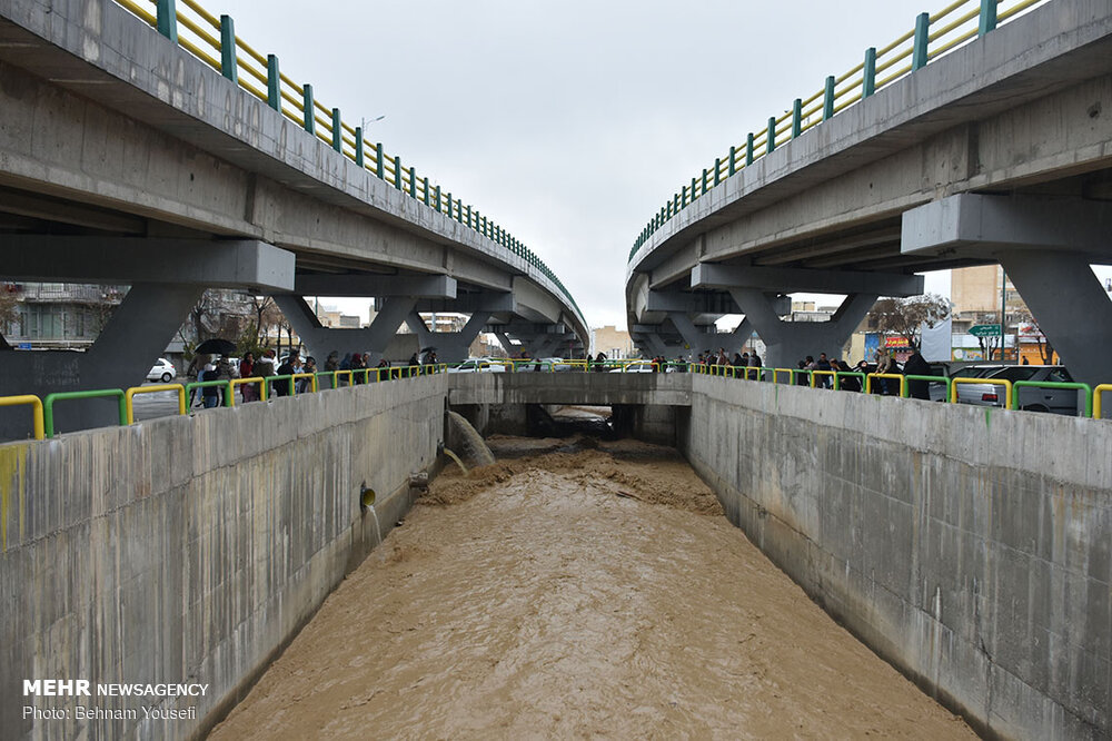 تخریب بخشی از دیواره رودخانه شهر اراک