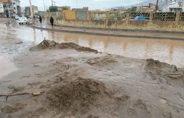 بسیج امکانات برای امداد به پل‌دختر/ مرگ ۲ نفر در سیلاب لرستان