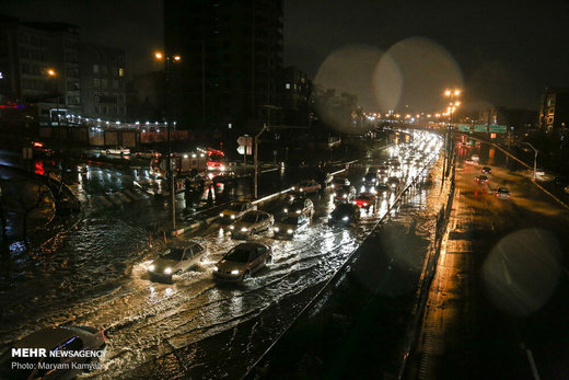 آب گرفتگی معابر در تهران