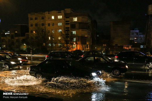 آب گرفتگی معابر در تهران