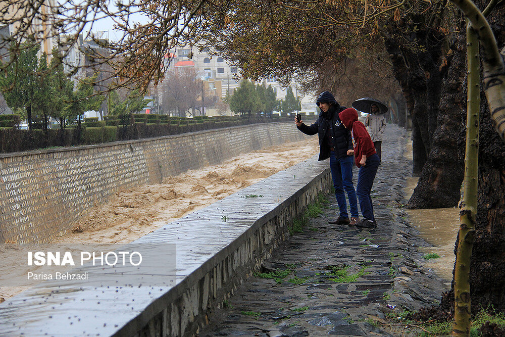 تماشای طغیان رود در اراک