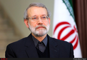 لاریجانی: آمریکا مانع کمک‌رسانی صلیب سرخ جهانی به سیل‌زدگان شد