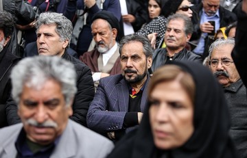 مراسم تشییع پیکر جمشید مشایخی
