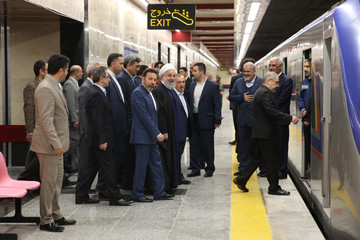 افتتاح خط شش مترو تهران با حضور رئیس‌جمهور