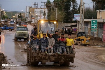 امدادرسانی به سیل‌زدگان پلدختر