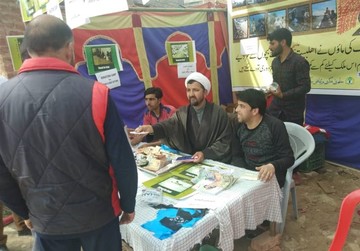 جمع‌آوری کمک‌های مردمی در کشمیر برای سیل‌زدگان ایران