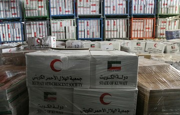 تحویل محموله ارسالی هلال احمر کویت برای سیل‌زدگان
