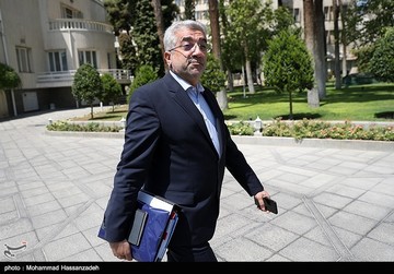 وضع سد کرخه بحرانی است/ وزیر نیرو به خوزستان رفت